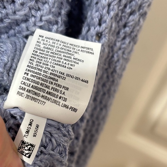 American Eagle Outfitters Light Blue V-Neck Sweater - Picture 12 of 16